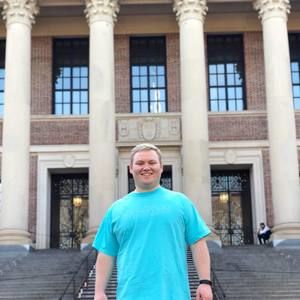 Meet your Posher, Seth